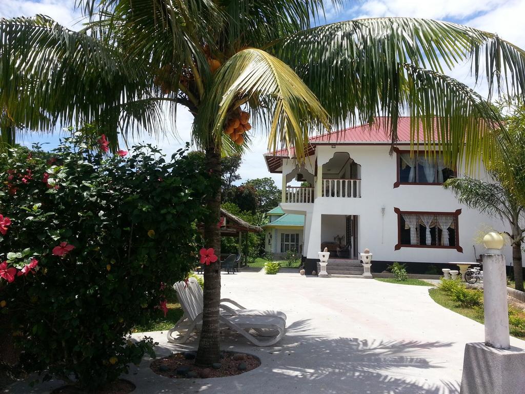 Zanboza Guesthouse ลาดิก ภายนอก รูปภาพ