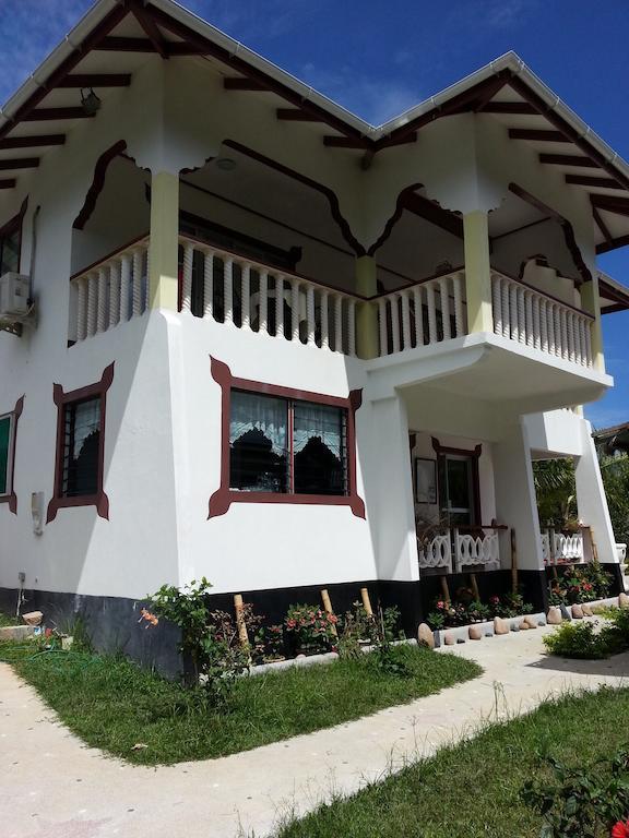 Zanboza Guesthouse ลาดิก ห้อง รูปภาพ